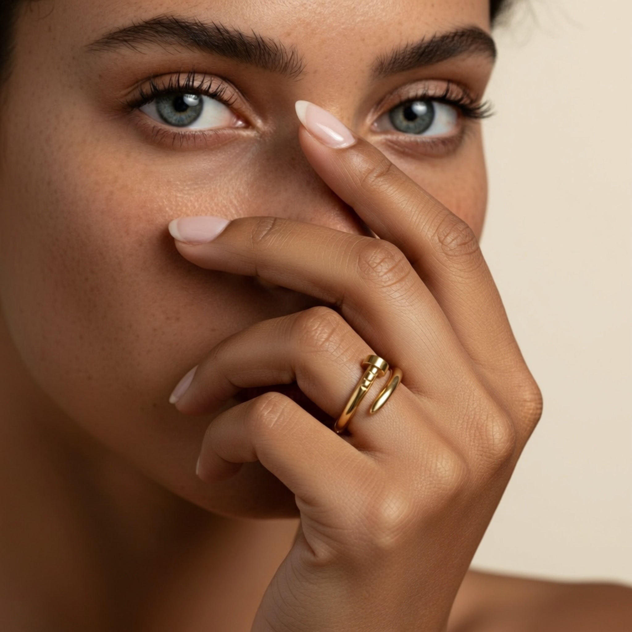 CLOVE RING
