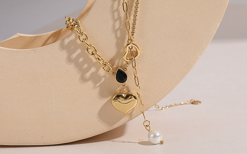 FASHION HEART-SHAPED  PENDANT