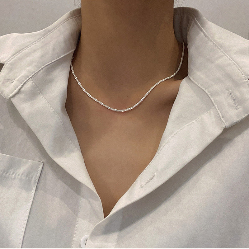 SIMPLE GEOMETRIC CLAVICLE CHAIN