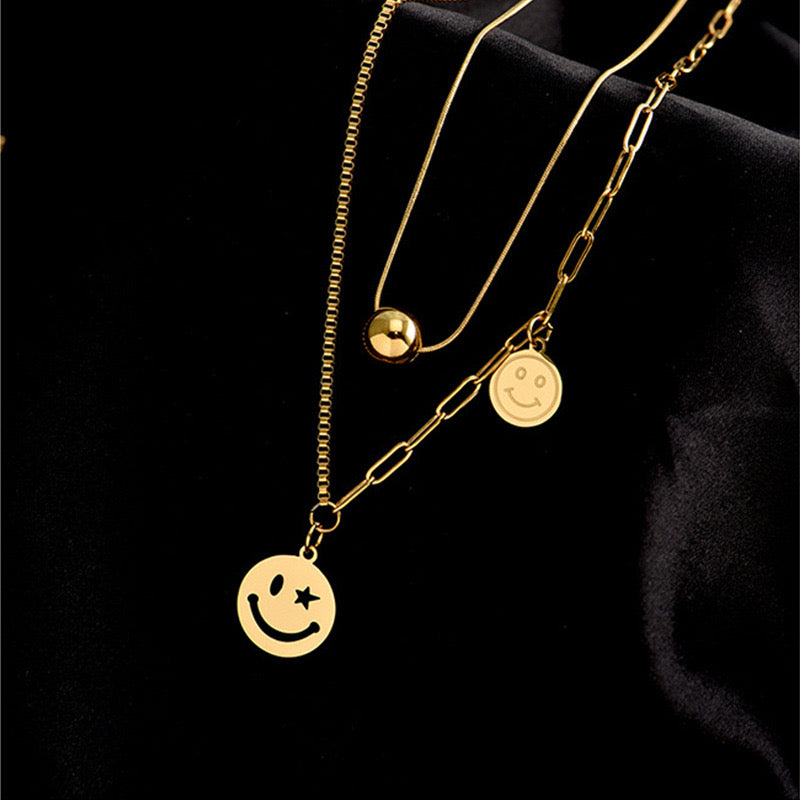 SMILEY FACE PENDANT  MULTILAYER