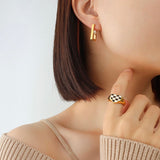 GEOMETRIC WITH PEALR EARRINGS