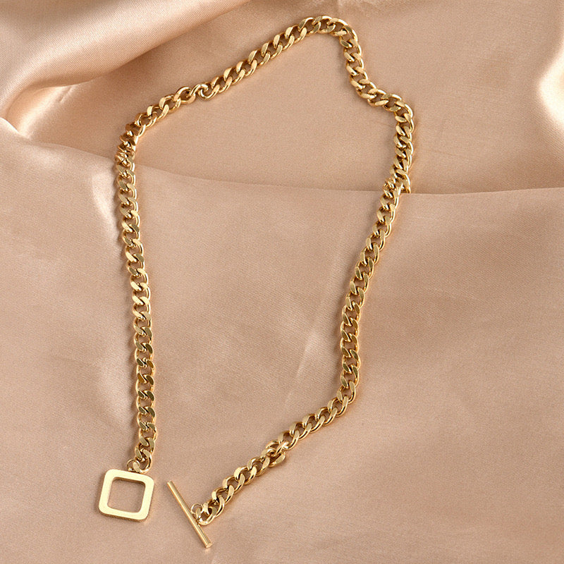 MELTEM NECKLACE