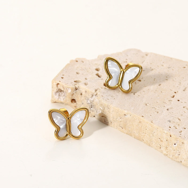 BUTTERFLY EARRINGS WITH NATURAL MOTHER OF PEARL